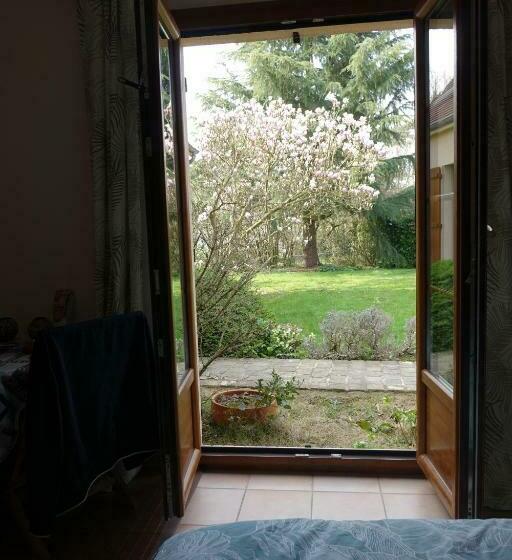 Bed and Breakfast Les Prunelliers