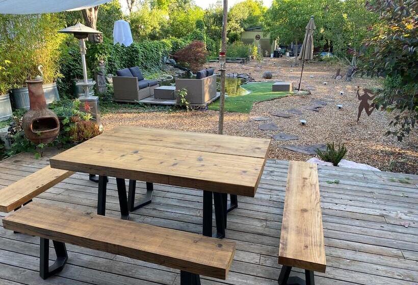 مبيت وإفطار My Big Art Project