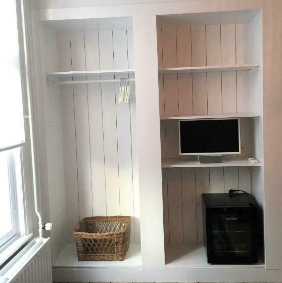 تختخواب و صبحانه Ninet7