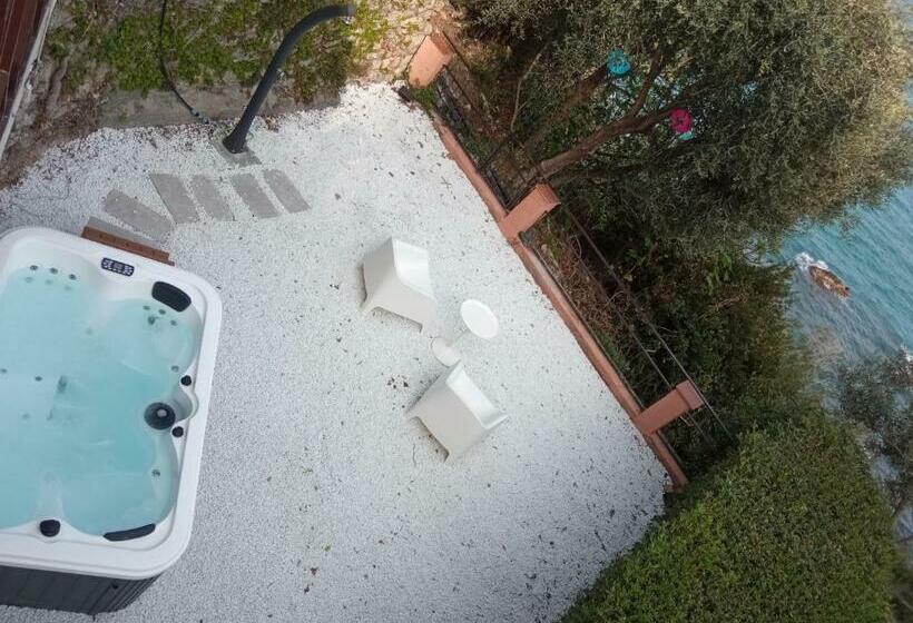 Conca Verde C21 Beach Front Little Villas Pool, Private Jacuzzi Sea View