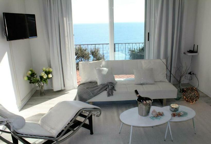 Conca Verde C21 Beach Front Little Villas Pool, Private Jacuzzi Sea View