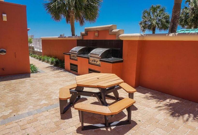 Destin Towers Middle Unit On The Beach!