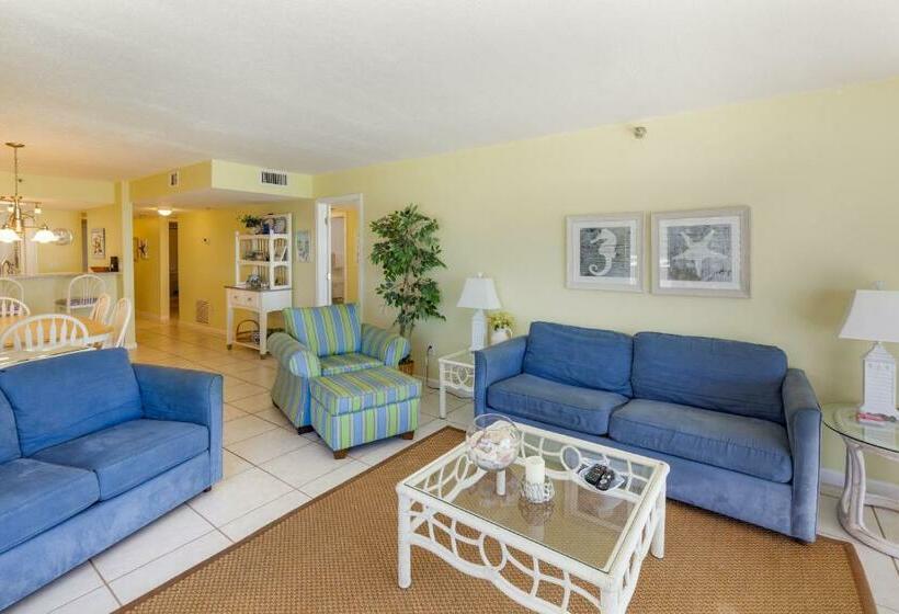 Destin Towers Middle Unit On The Beach!