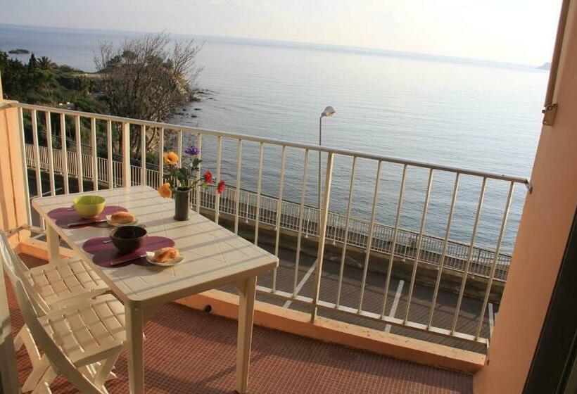 Face à La Mer Résidence Les Elmes