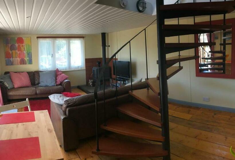 مبيت وإفطار Heatherbell Cottage Guest Accommodation