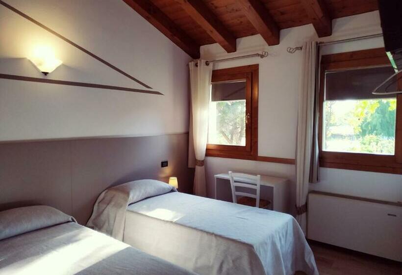 Отель Agriturismo Le Colonie