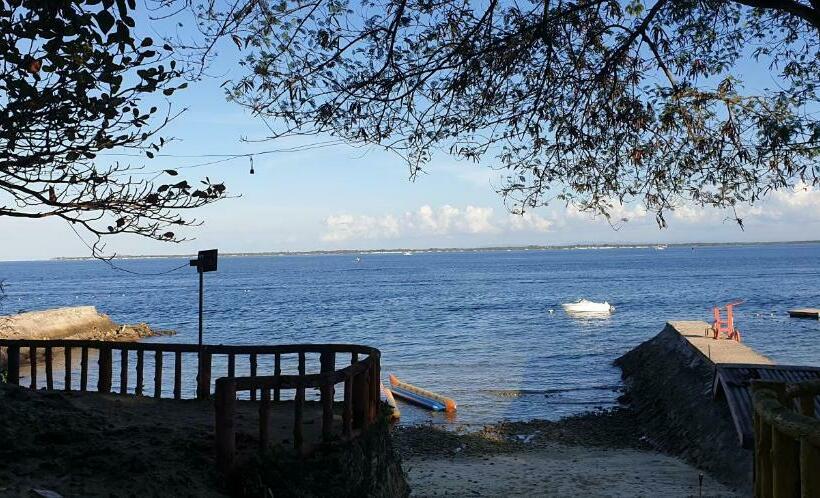 Mactan Newtown With Sun Set And Garden View