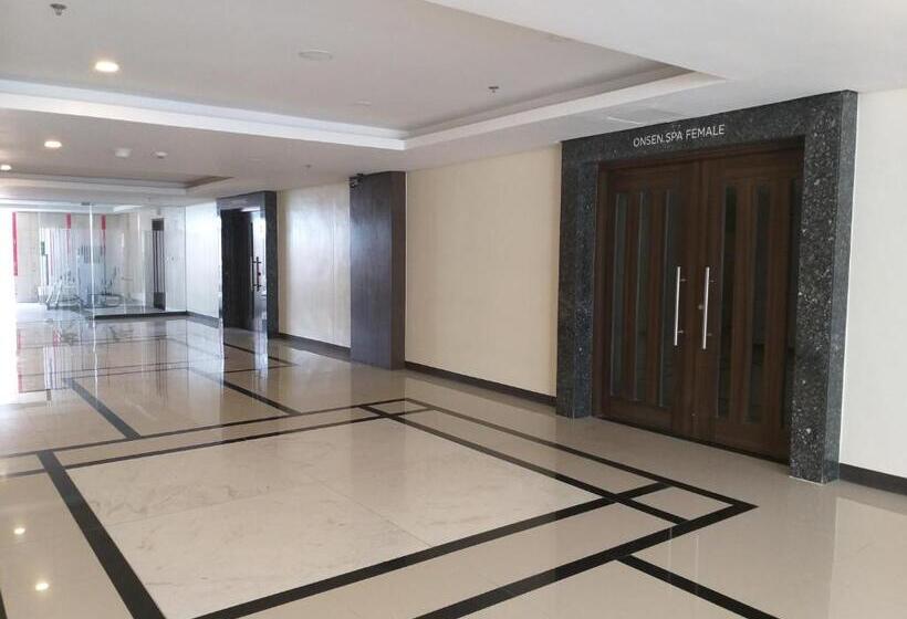 Mactan Newtown With Sun Set And Garden View