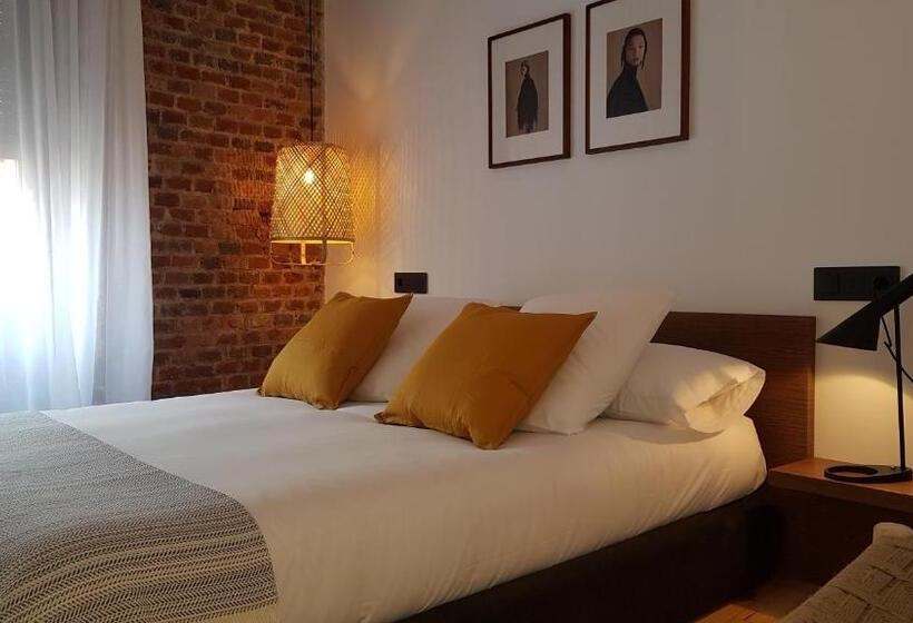 پانسیون 13 Suites