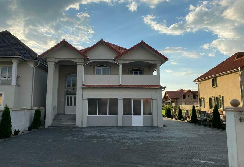 بنسيون Absolut Residence Hateg