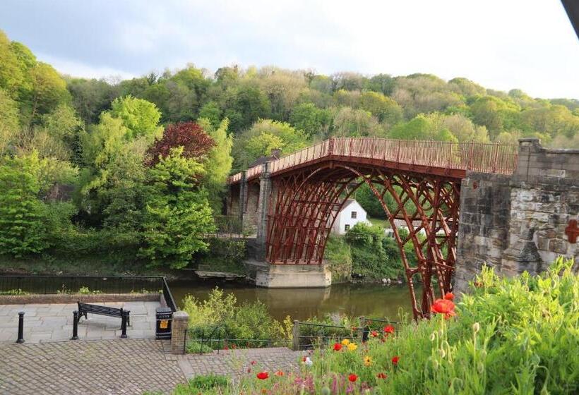 ペンション Bridgeside Rooms