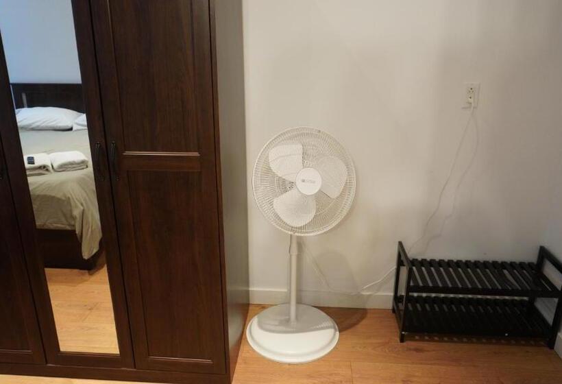 膳宿费 Homa Homestay Hotel By Olympic Stadium Montreal Auberge Hostel