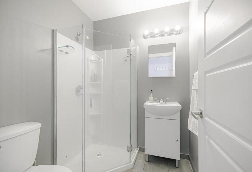 膳宿费 Homa Homestay Hotel By Olympic Stadium Montreal Auberge Hostel