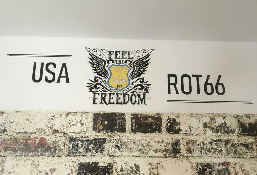 펜션 Industrial Chic House   Private Parking