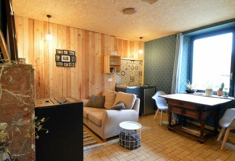 פנסיון L Eglantine