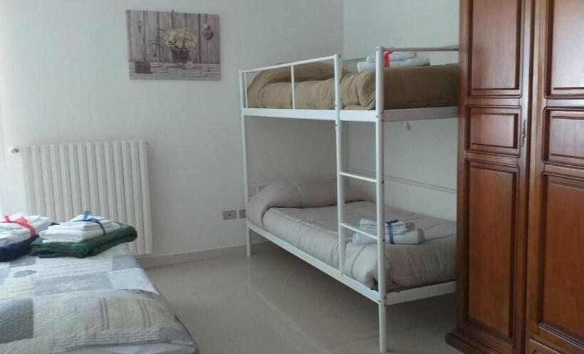 بنسيون La Casa Di Mariagrazia Rooms Con Cucina Condivisa E Terrazza