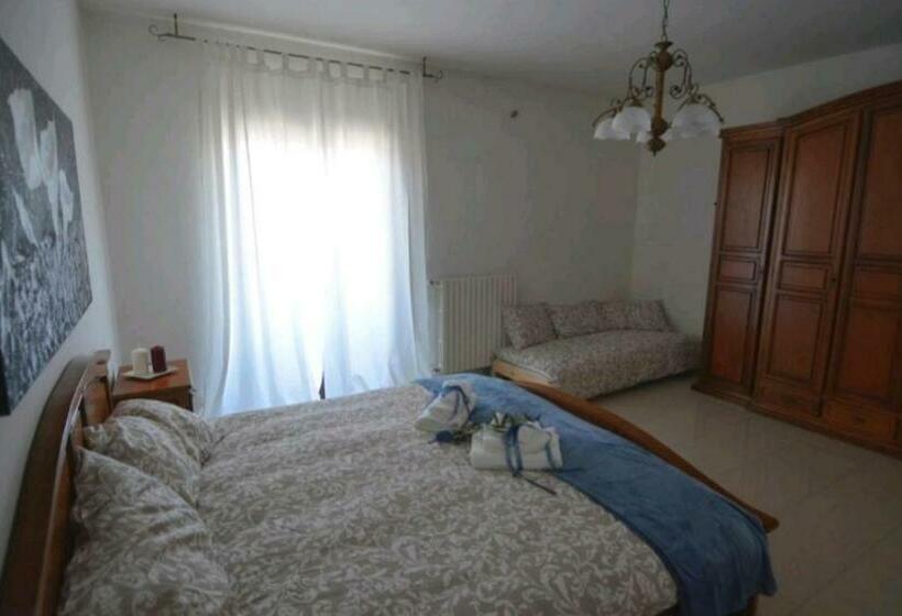 بنسيون La Casa Di Mariagrazia Rooms Con Cucina Condivisa E Terrazza