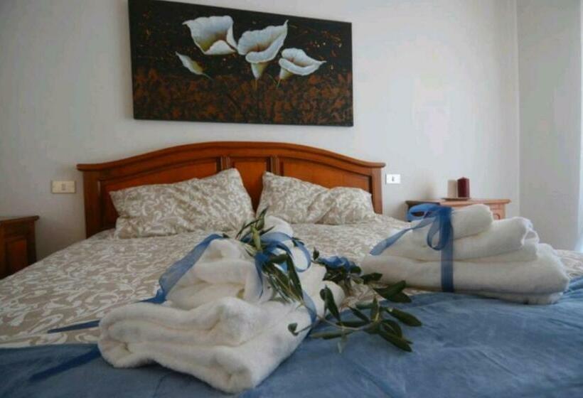 بنسيون La Casa Di Mariagrazia Rooms Con Cucina Condivisa E Terrazza