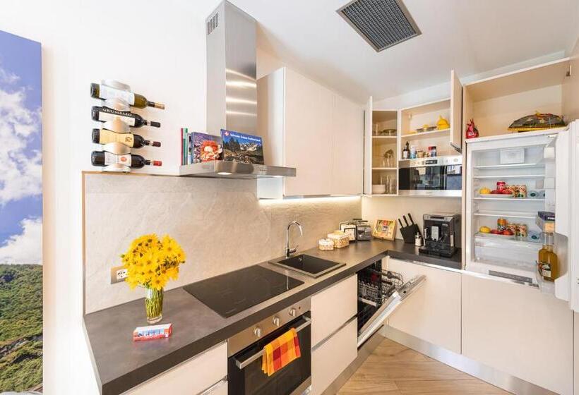 بنسيون Le Rondini