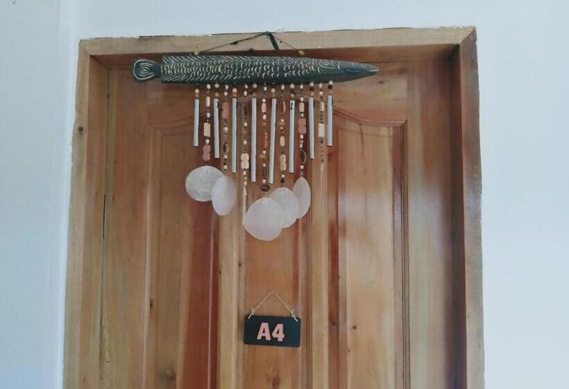 پانسیون Lighthaus Dp Garden Resort