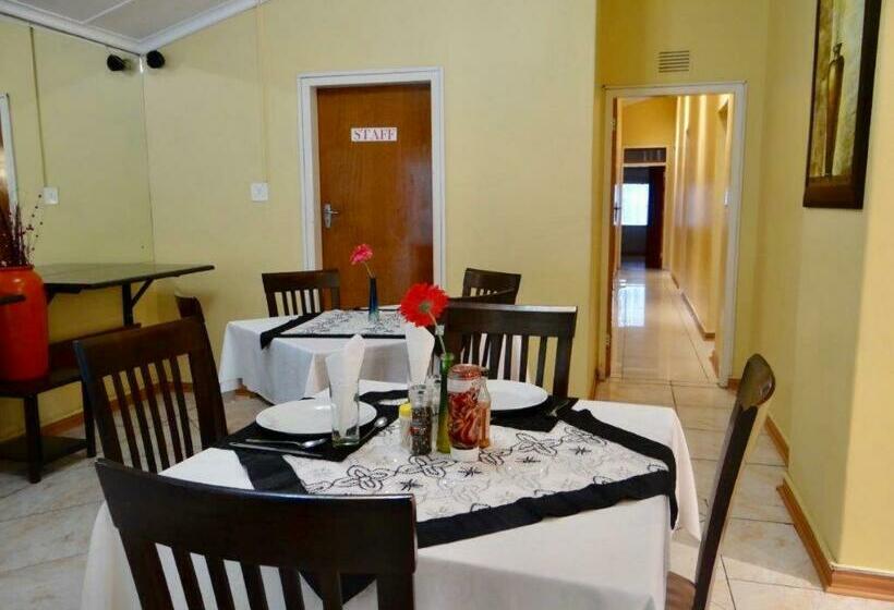 פנסיון Lilliz Guest House