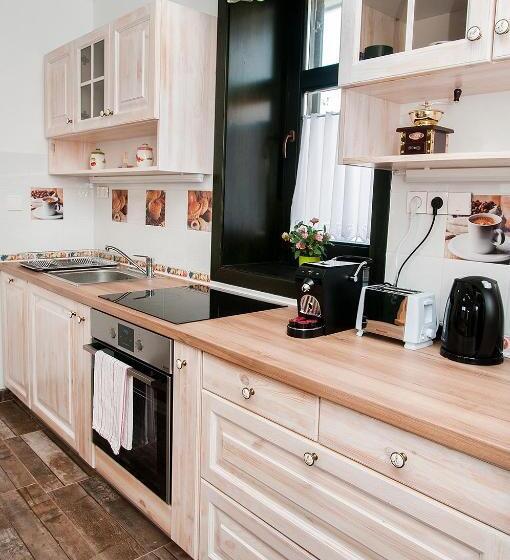 ペンション Patakpart Vendégház