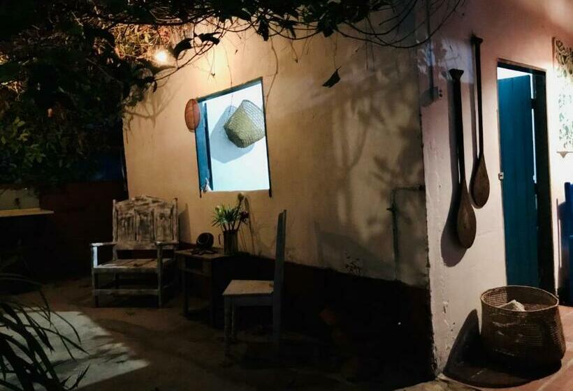 بنسيون Quintal Da Cuiarana   50m Da Praia Principal De Alter Do Chão