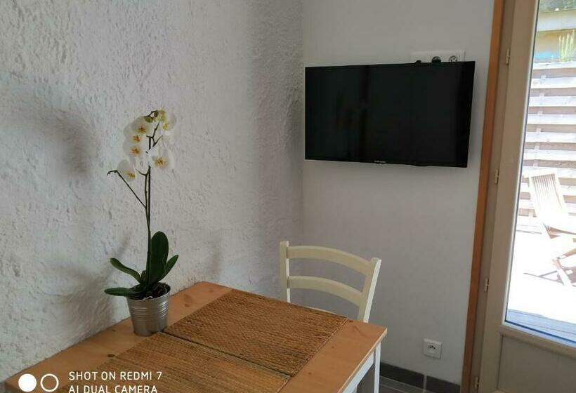 Пансион Studio Sausset Les Pins