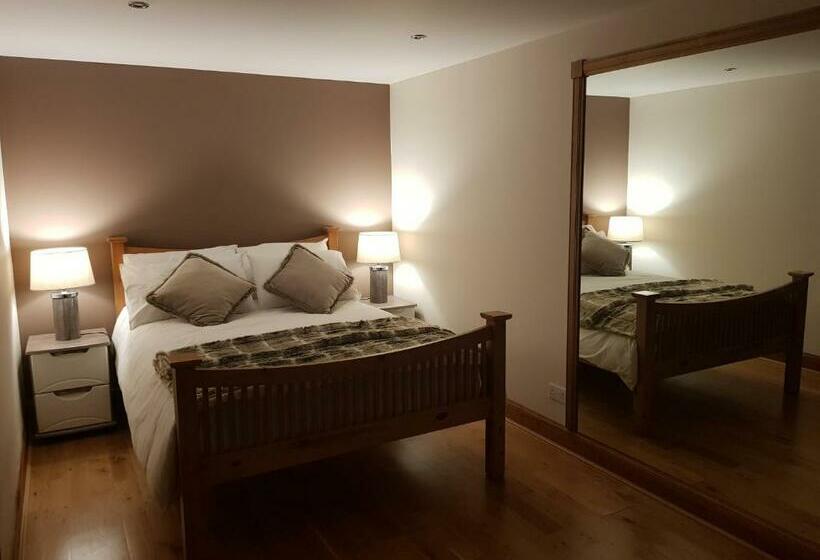 펜션 The Smiddy Suite