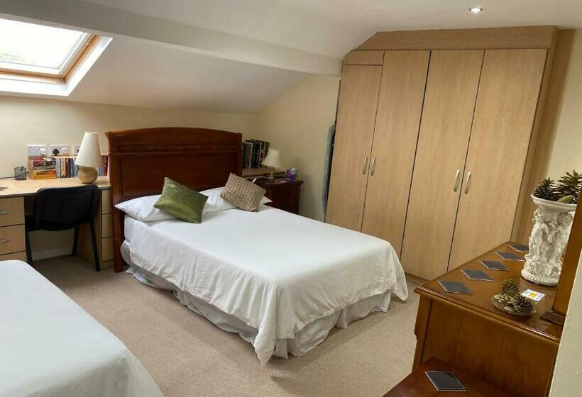 펜션 Top Of The House!