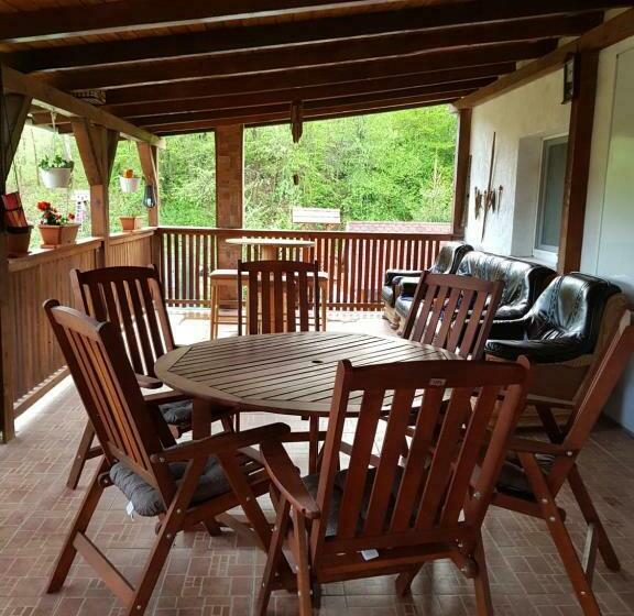 Пансион Yoyo Zurli Park