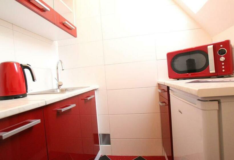 호스텔 Gästehaus Kronenstraße