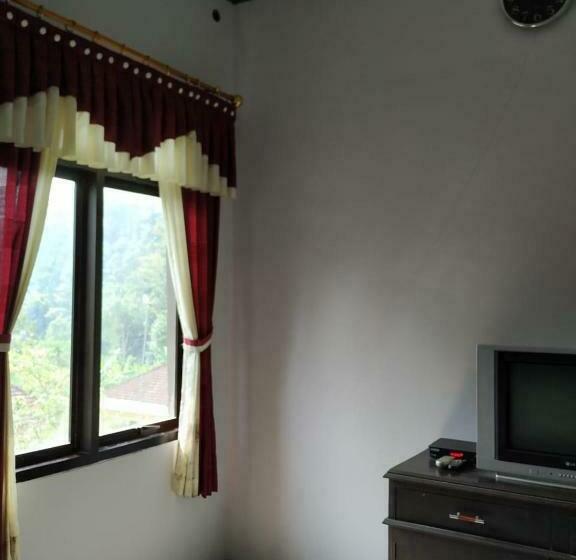 ユースホステル Ngebel Indah
