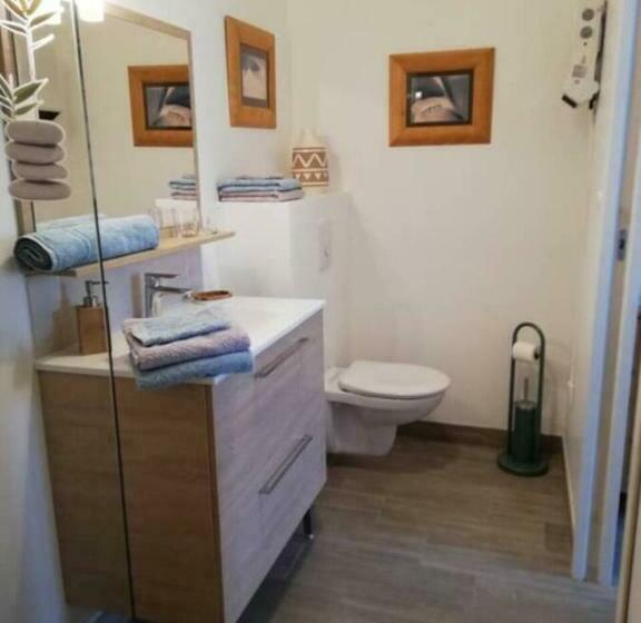 مبيت وإفطار 33 Bis