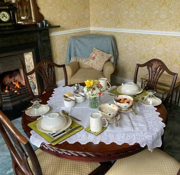 צימר Ballyginniff Farm House