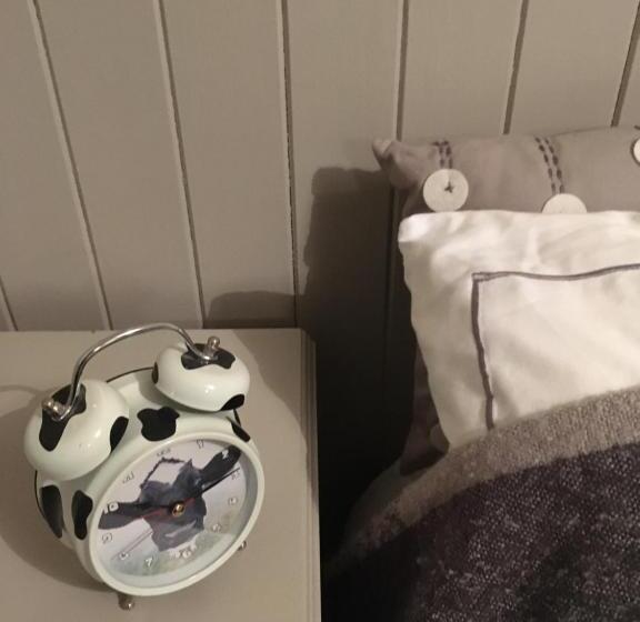 צימר Ballyginniff Farm House