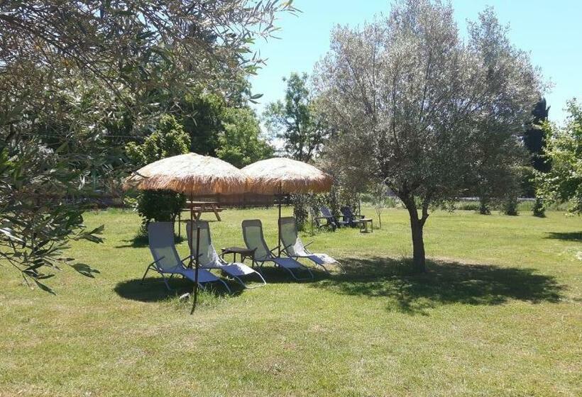 مبيت وإفطار Chambres D Hôtes Des Gens Heureux