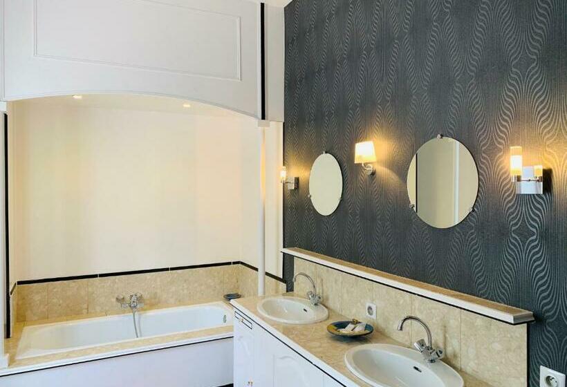 ベッドアンドブレックファースト Domaine De Planchoury