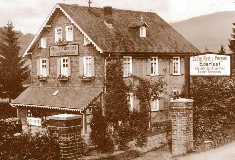 Bed and Breakfast Fewo Landhaus Ederlust Heilungsräume Ev