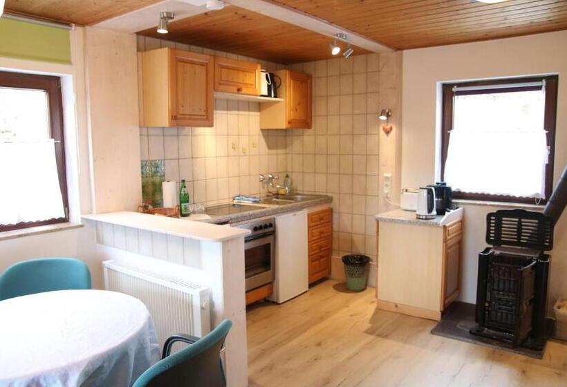 Bed and Breakfast Fewo Landhaus Ederlust Heilungsräume Ev