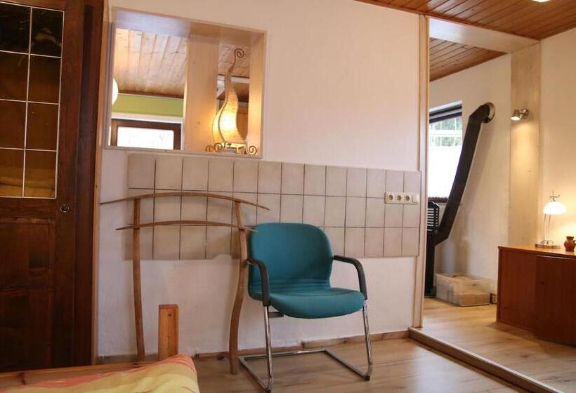 Bed and Breakfast Fewo Landhaus Ederlust Heilungsräume Ev