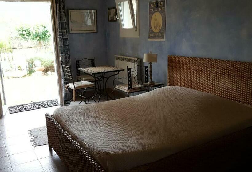 Bed and Breakfast L Oliveraie En Provence