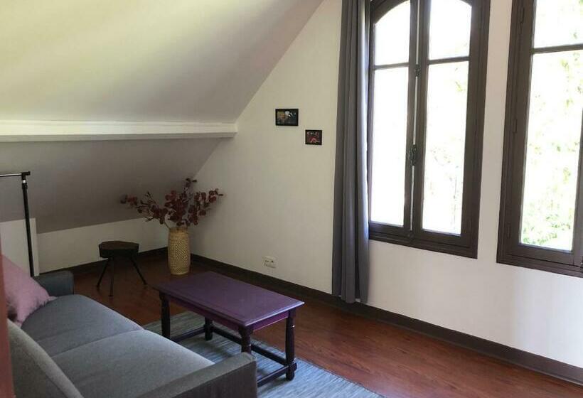 مبيت وإفطار La Cherielle