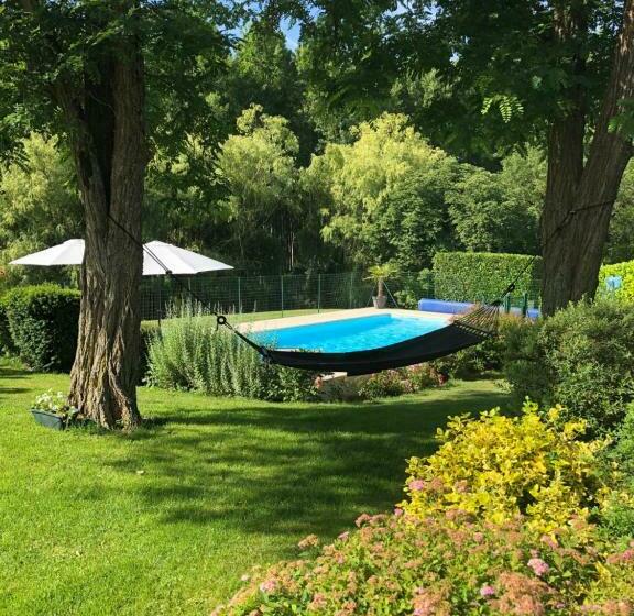 مبيت وإفطار La Ferme D Aigurolles