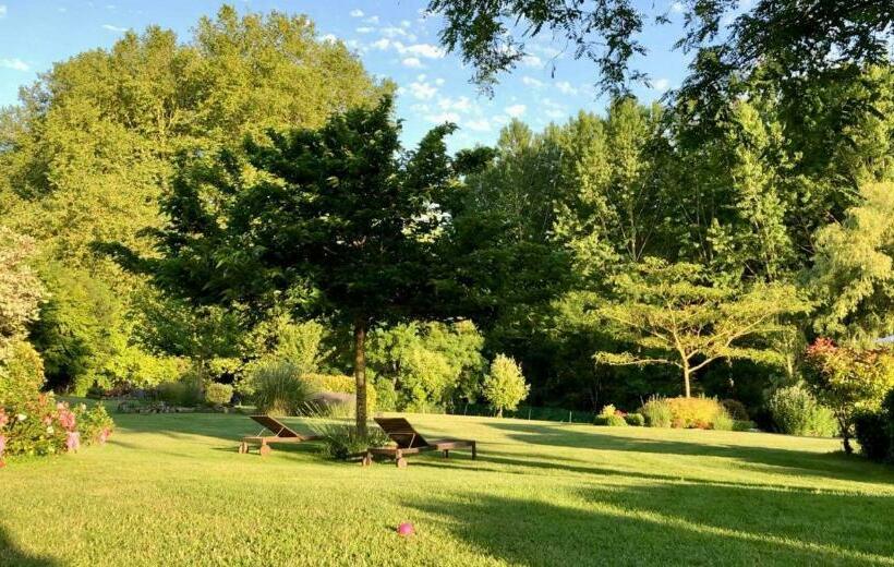 مبيت وإفطار La Ferme D Aigurolles