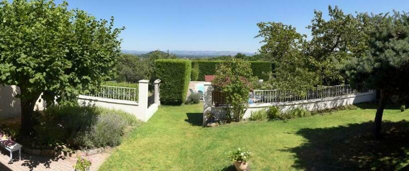 ベッドアンドブレックファースト Les Bessonnes