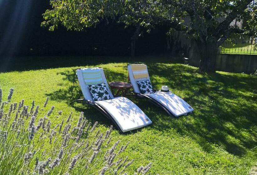 ベッドアンドブレックファースト Les Bessonnes