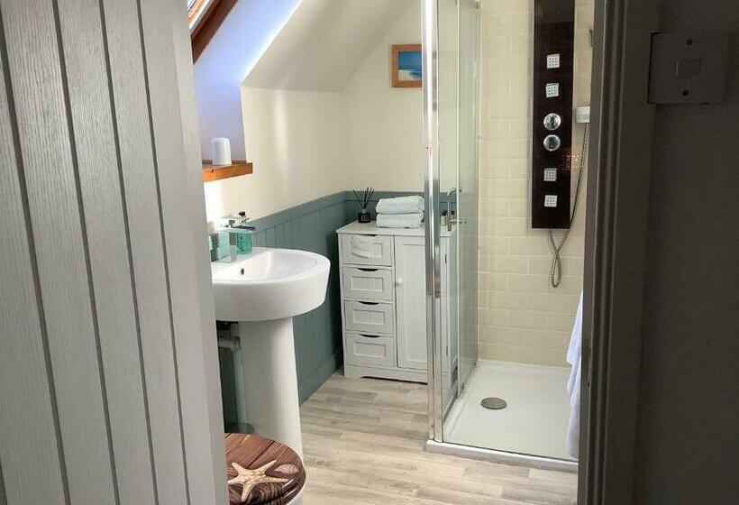 Bed and Breakfast Oakwood B And B