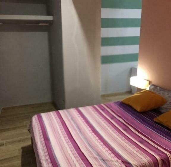 ベッドアンドブレックファースト Suite 01