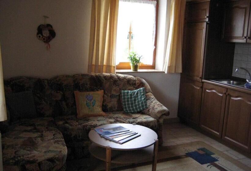 Отель Ferienwohnungen Haberberger